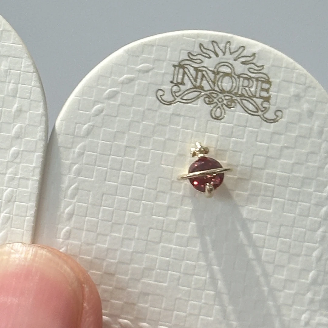 合金耳饰 红色10k耳骨钉