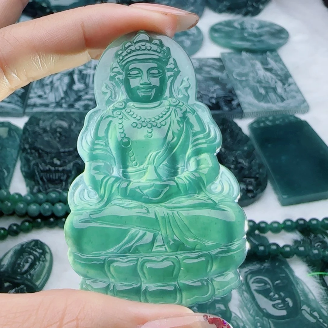 颈饰未镶嵌翡翠多样性发货天然的A货翡翠