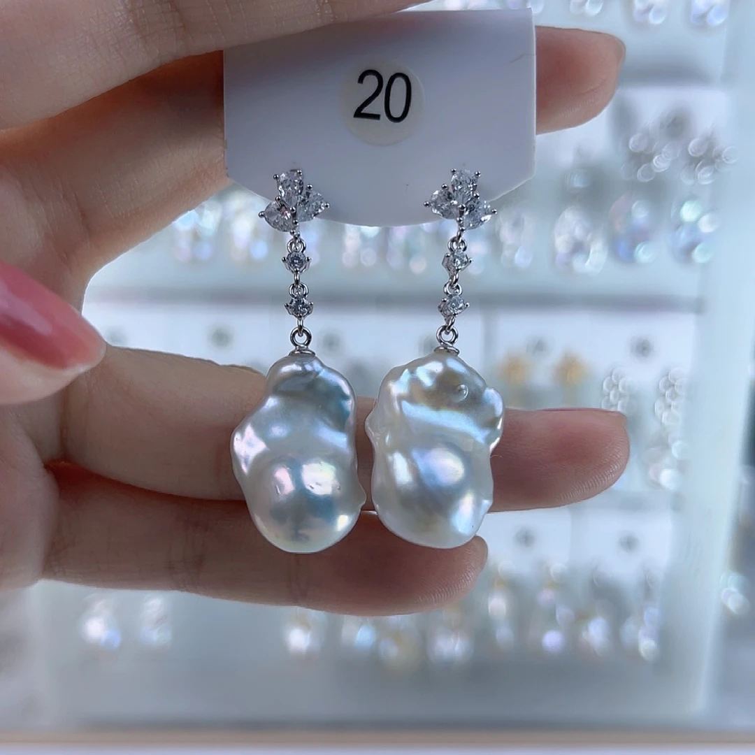 如***灵淡水珍珠耳饰未镶嵌