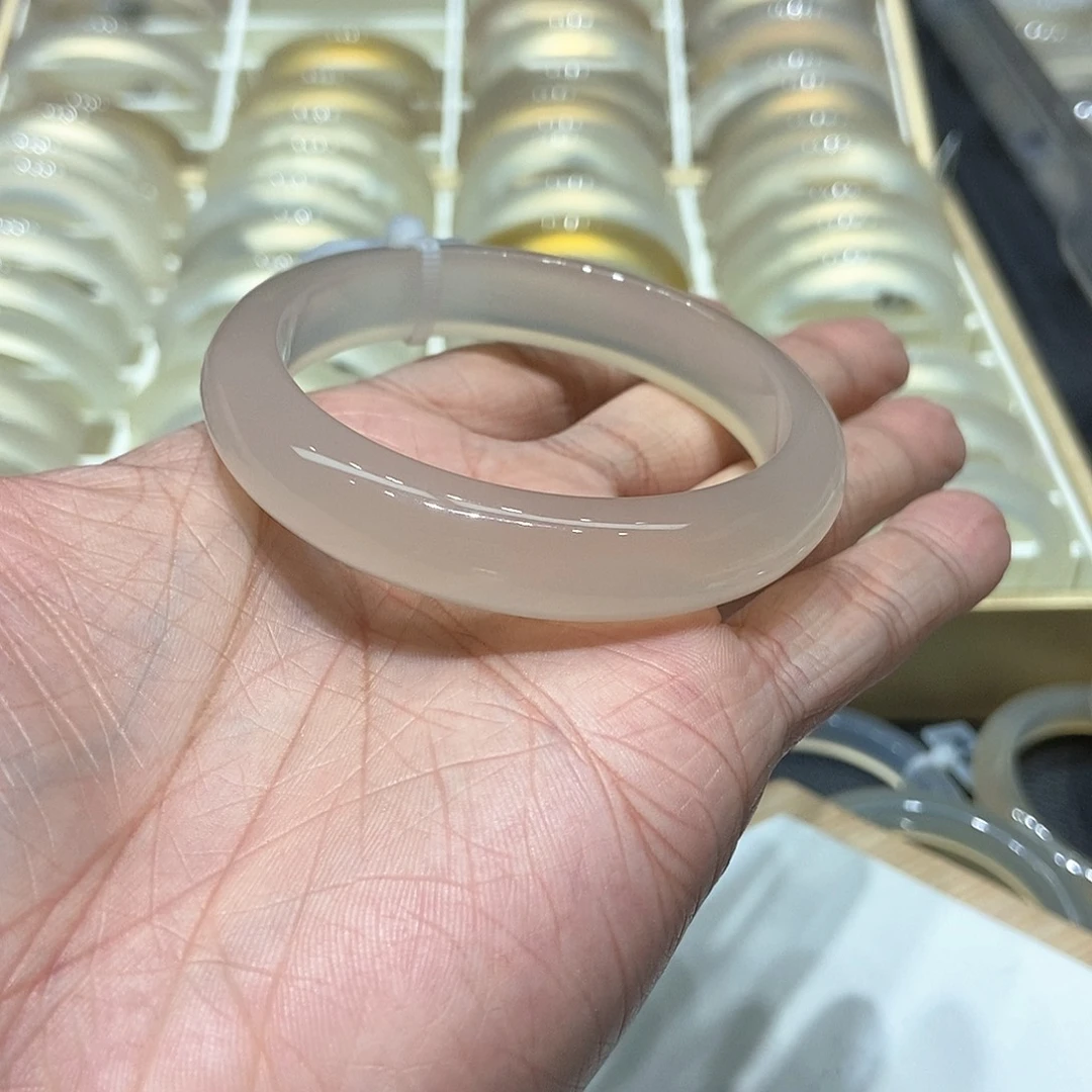 玛瑙/玉髓手镯未镶嵌慢****ʸ031