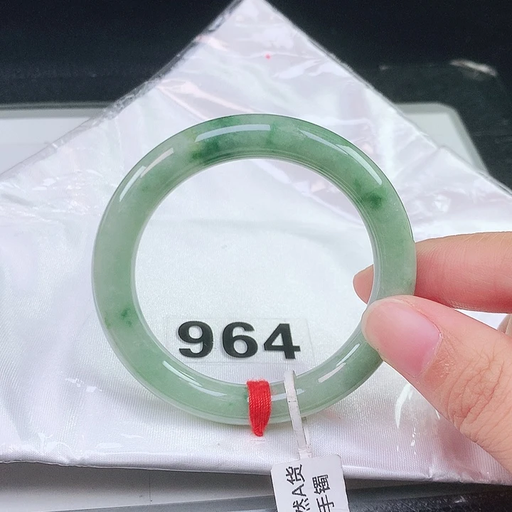 翡翠未镶嵌手镯翡翠