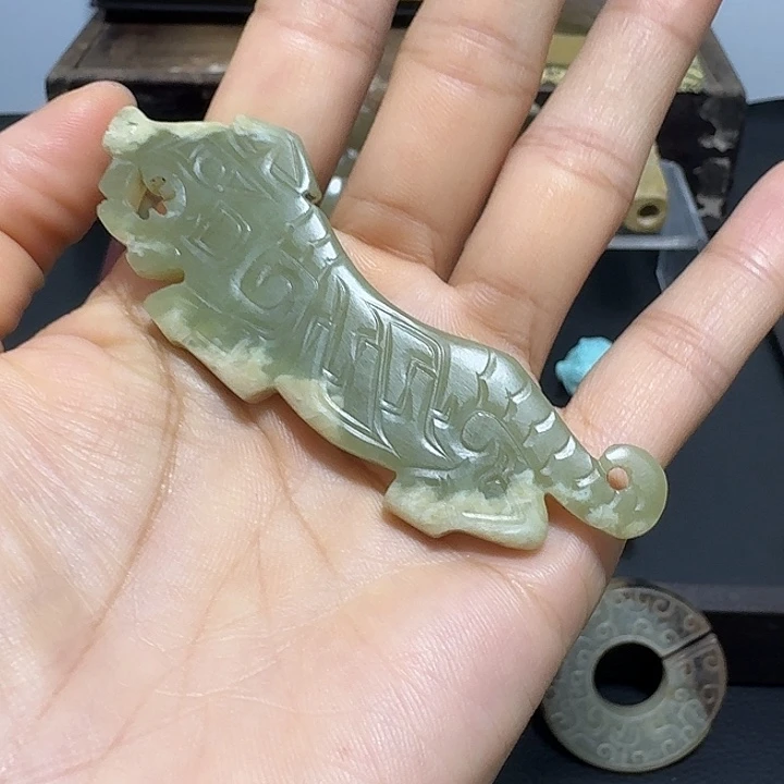 D***5和田玉未镶嵌颈饰