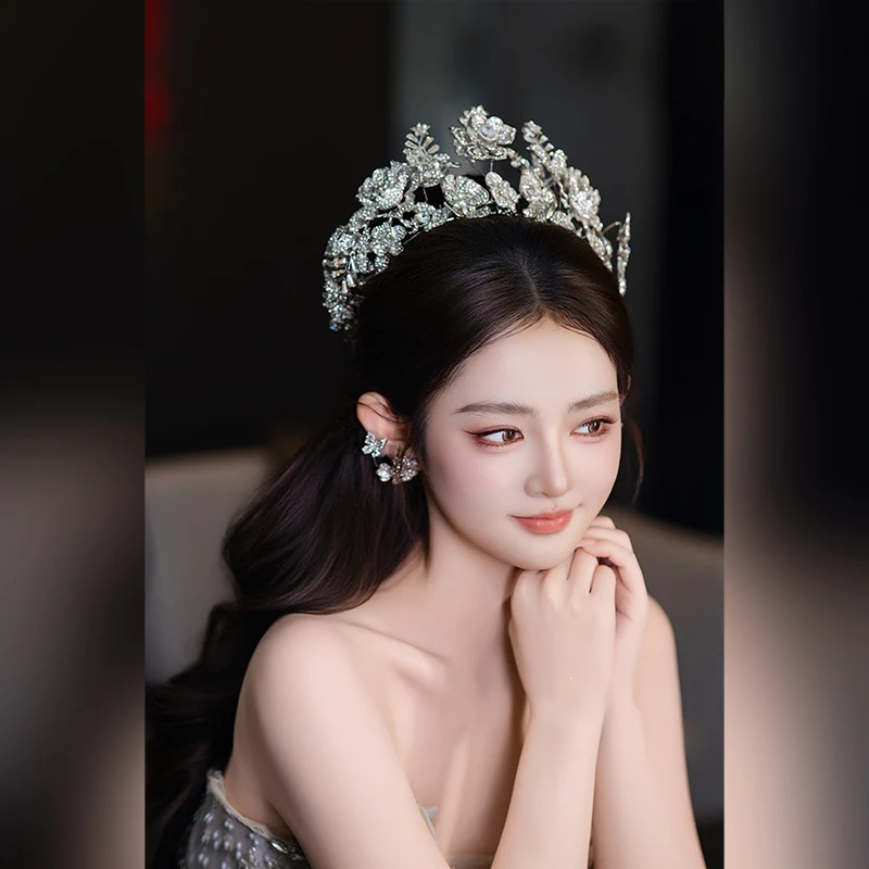 合金婚庆饰品 轻奢新娘皇冠婚礼造型大气闪钻花朵高级发饰MT2538