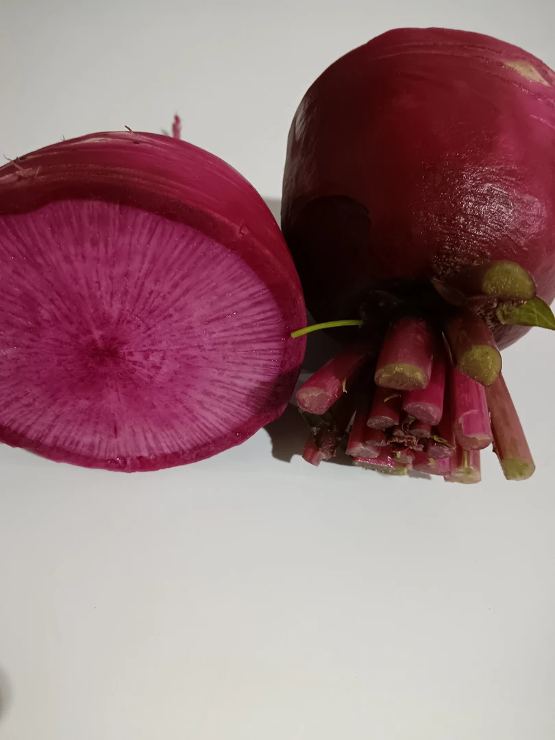 凤梨水果萝卜脆甜多汁