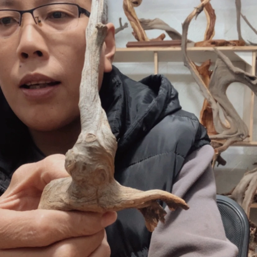 【闪购商品】瑞**雕崖壁陡峭耸立