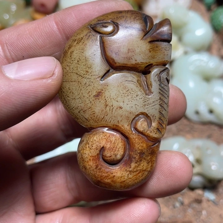 和田玉（糖玉）未镶嵌颈饰