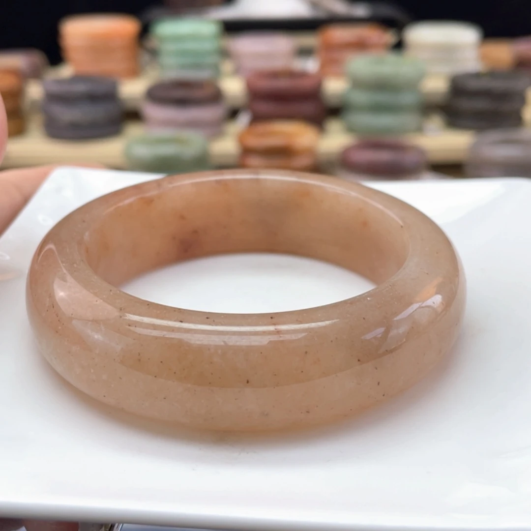 【闪购商品】石英质玉手镯未镶嵌柚*?