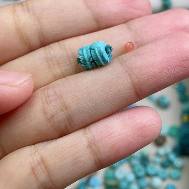 南红玛瑙未镶嵌珠宝奇石