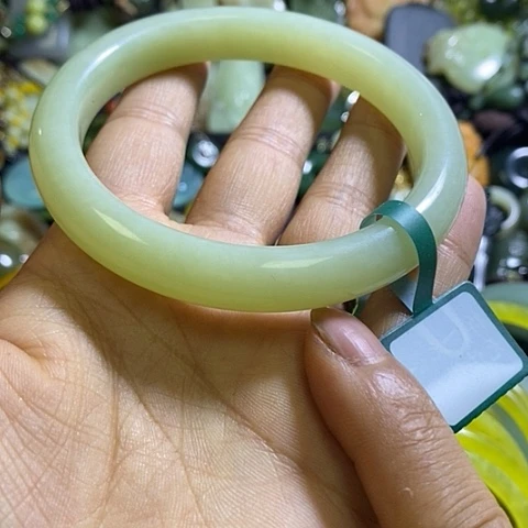 岫玉未镶嵌手镯65口径