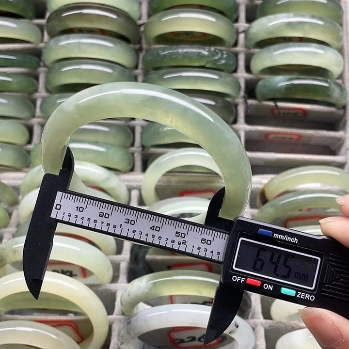未镶嵌蛇纹石玉手镯227