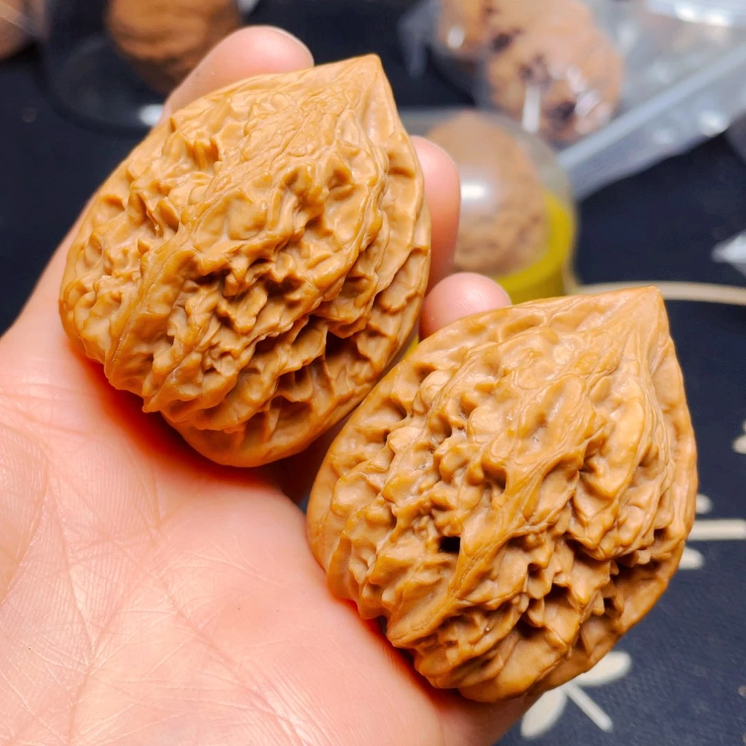 吊坠文玩核桃鸡心一对