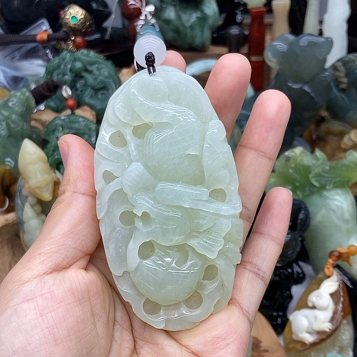 岫玉未镶嵌手把件