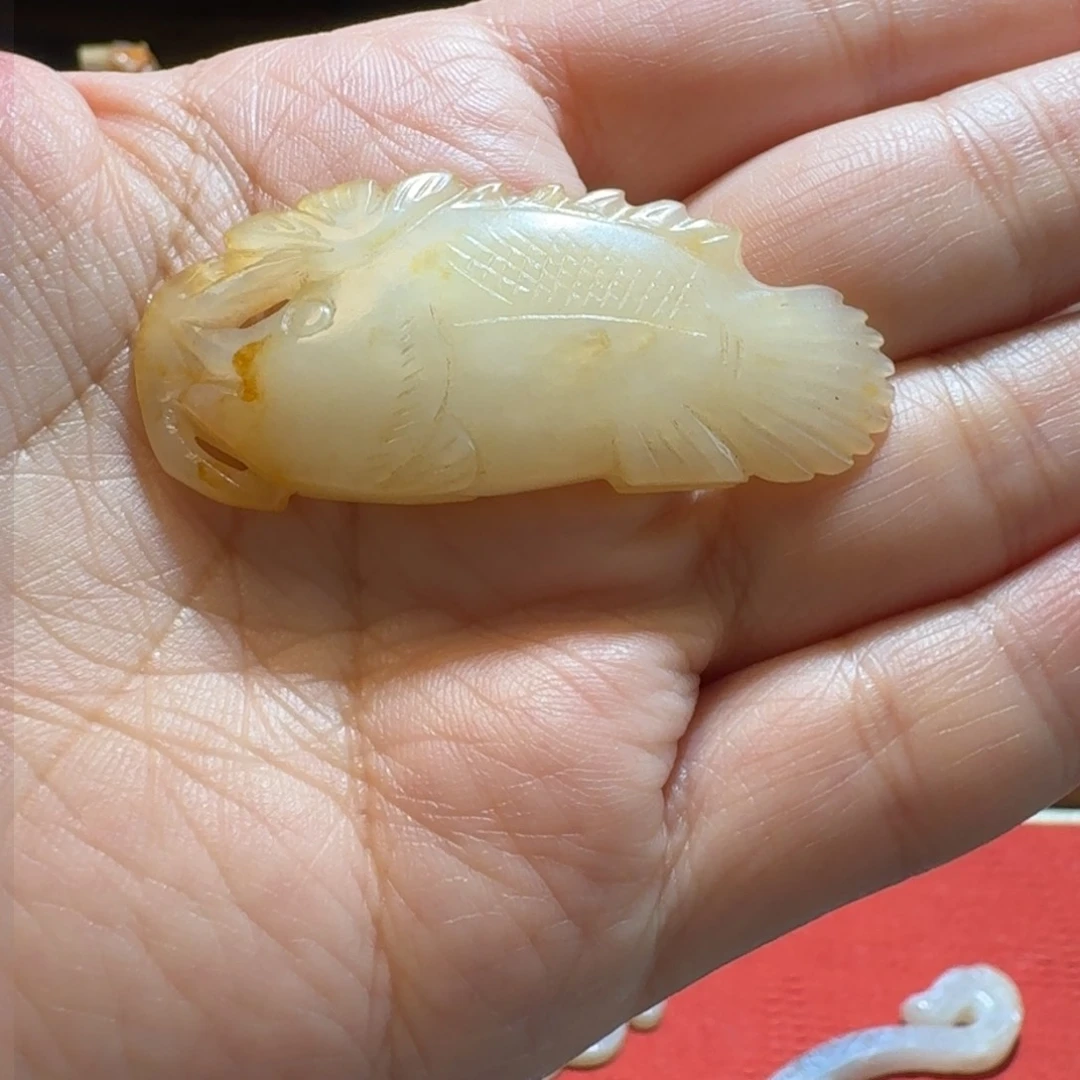 和田玉（糖玉）挂件未镶嵌