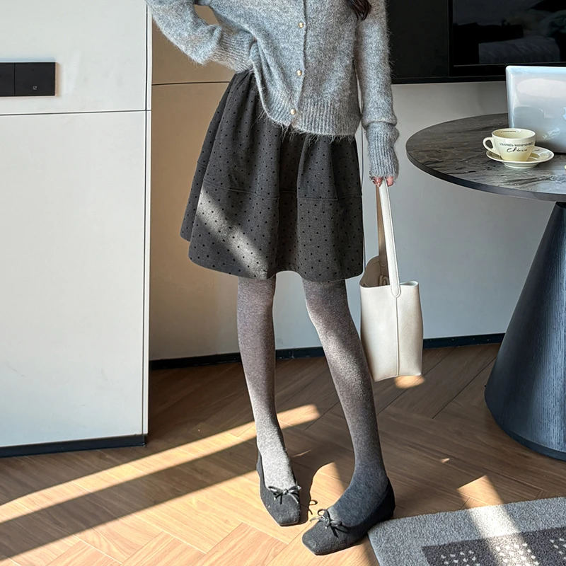 秋冬季韩系波点高腰显瘦半身裙女毛呢花苞裙复古蓬蓬裙伞裙中裙