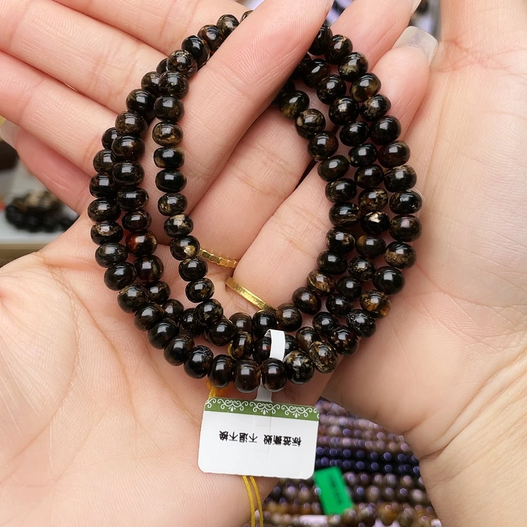 琥珀未镶嵌裸石6+