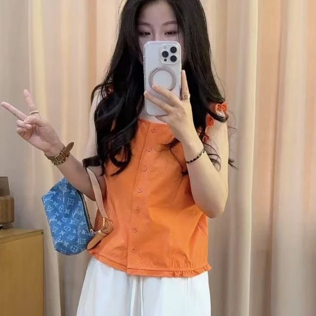 13428余小鱼【明媚夏日】两色单排扣木耳边圆领夏季无袖小衫女装