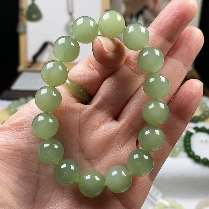 和田玉手串未镶嵌?****猫12mm