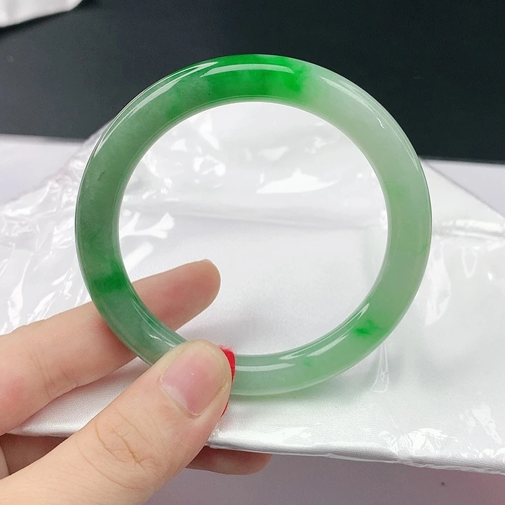 未镶嵌手镯翡翠翡翠682
