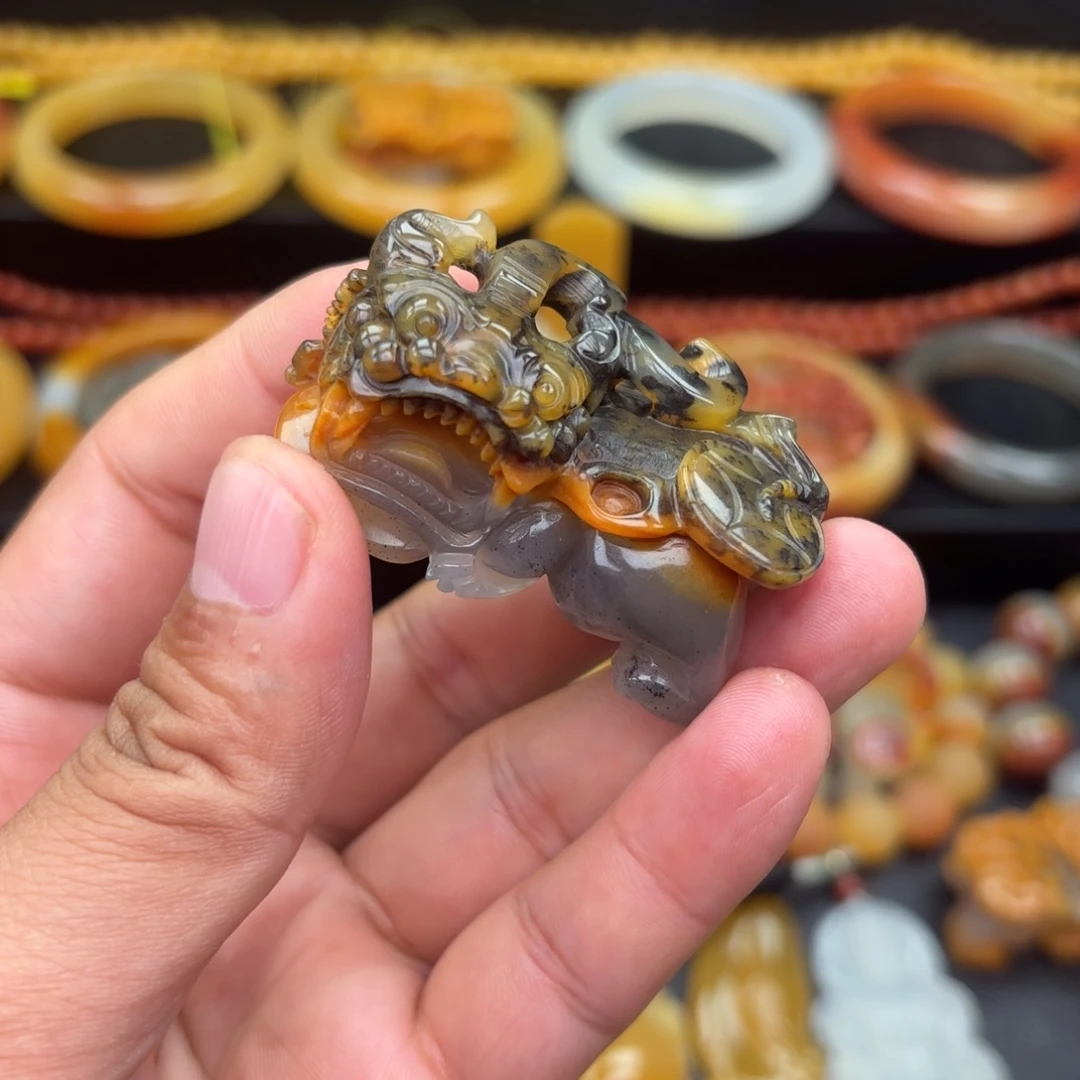 石英质玉（黄龙玉）未镶嵌手链