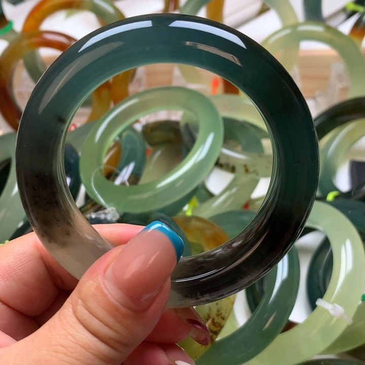 岫玉未镶嵌手镯56圈口