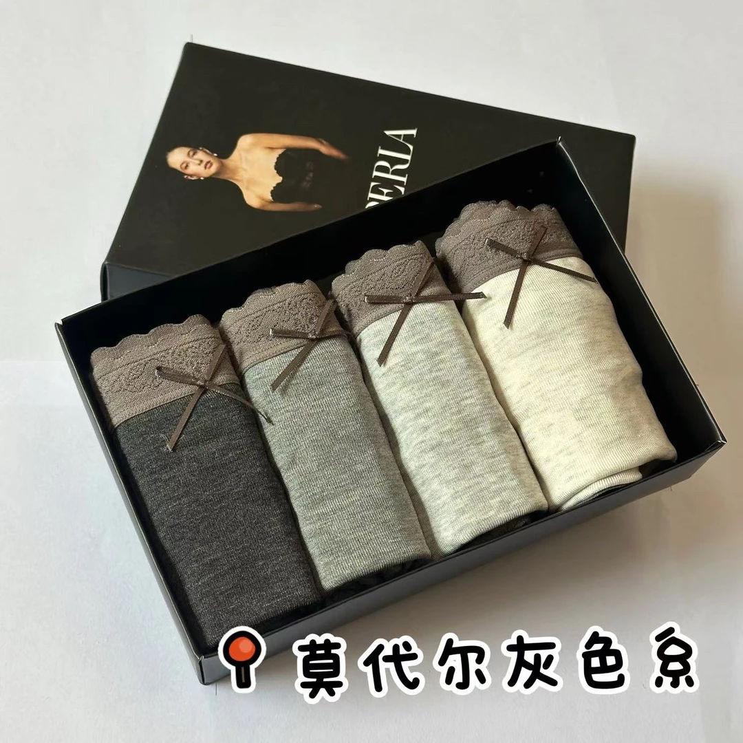 时尚新款波浪花边短裤