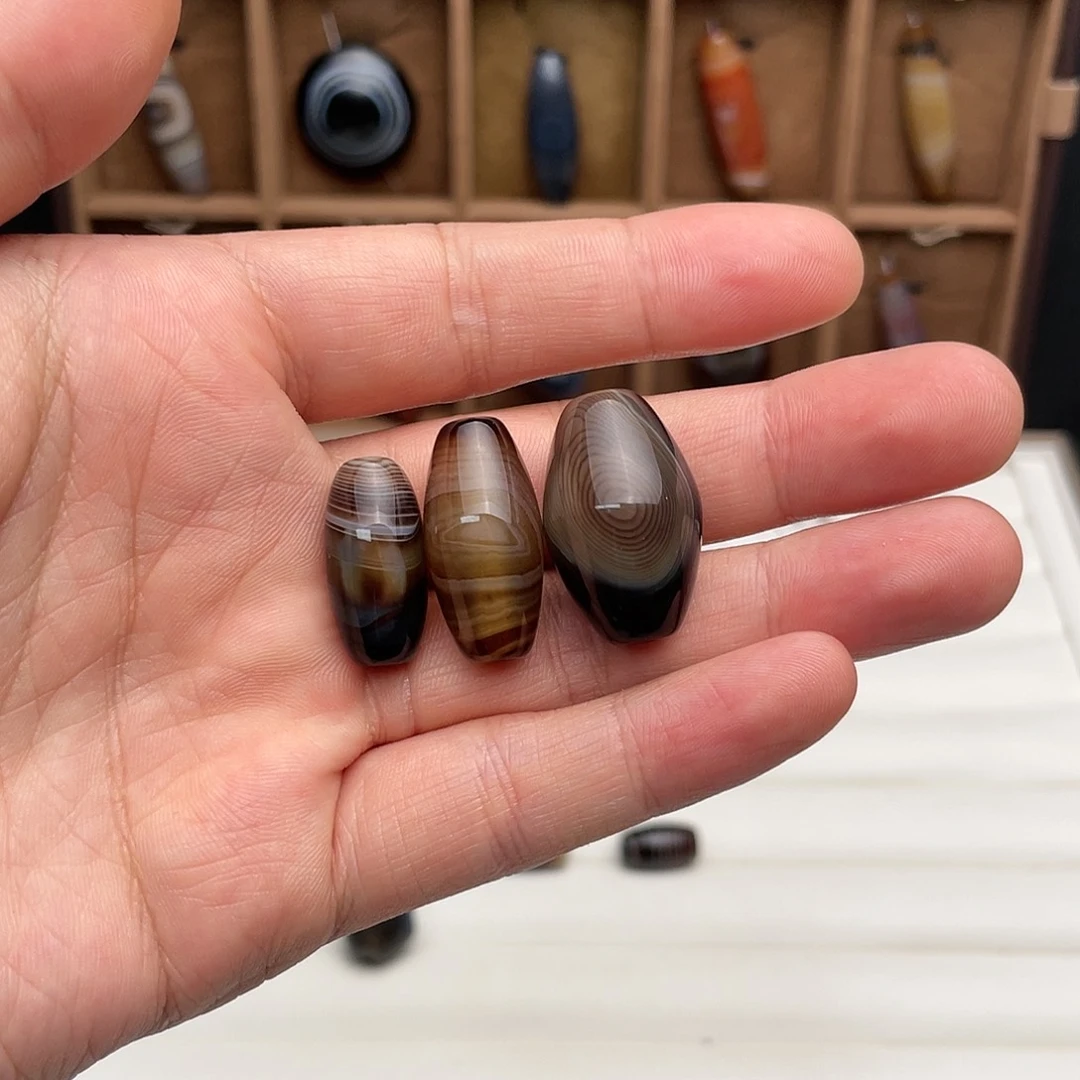 玛瑙/玉髓颈饰未镶嵌遊**馀