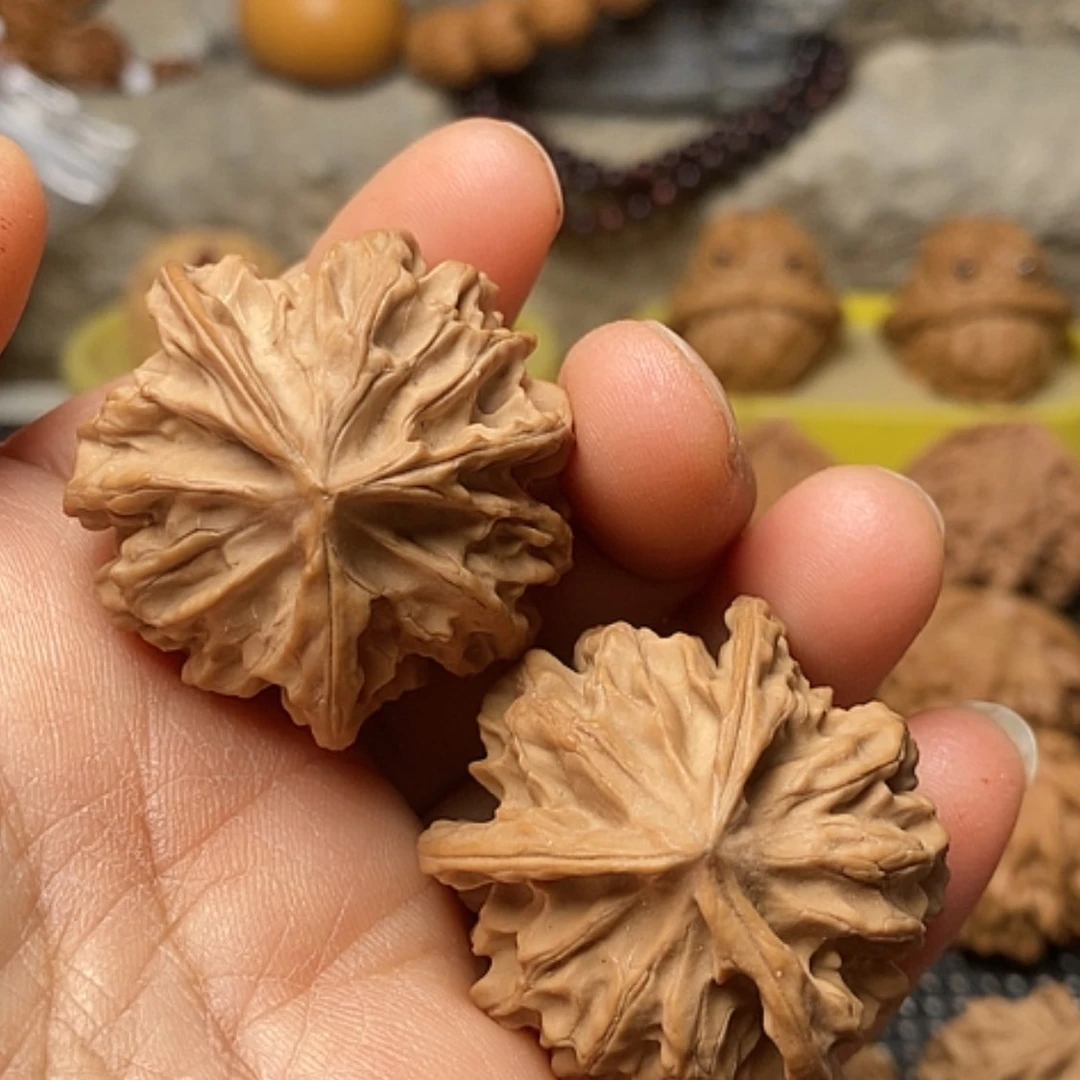 【闪购商品】把件文玩核桃37人奔三棱