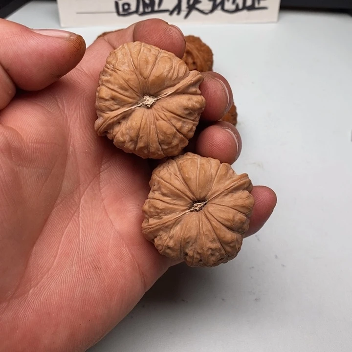 猴头核桃吊坠?**春核桃