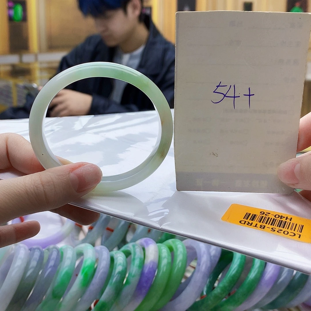 翡翠未镶嵌手镯hhj