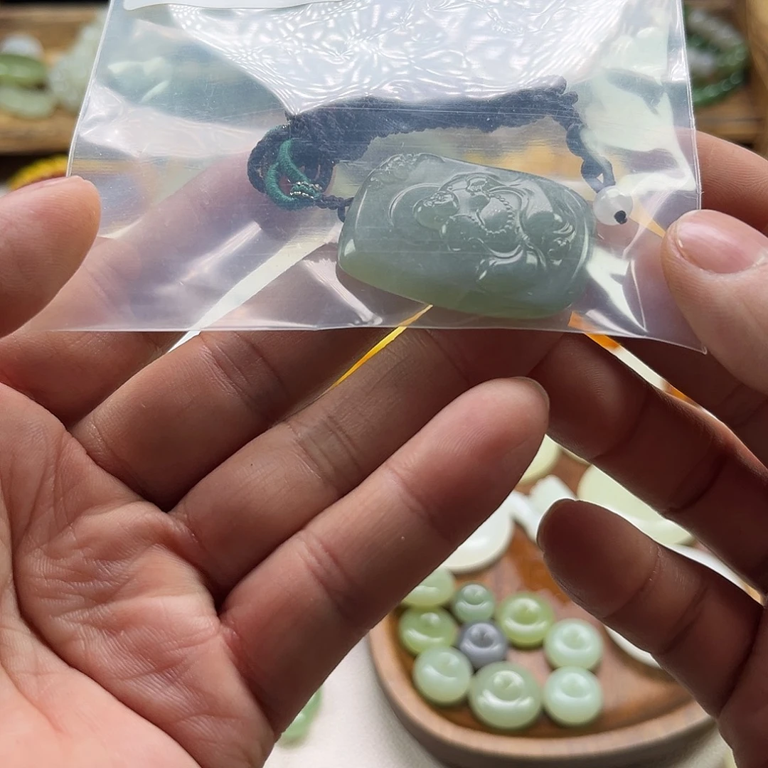 L***）玉个人收藏饰品孤品
