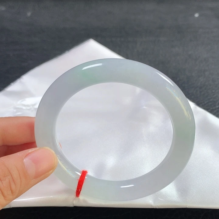 翡翠未镶嵌手镯（圆镯）56➕