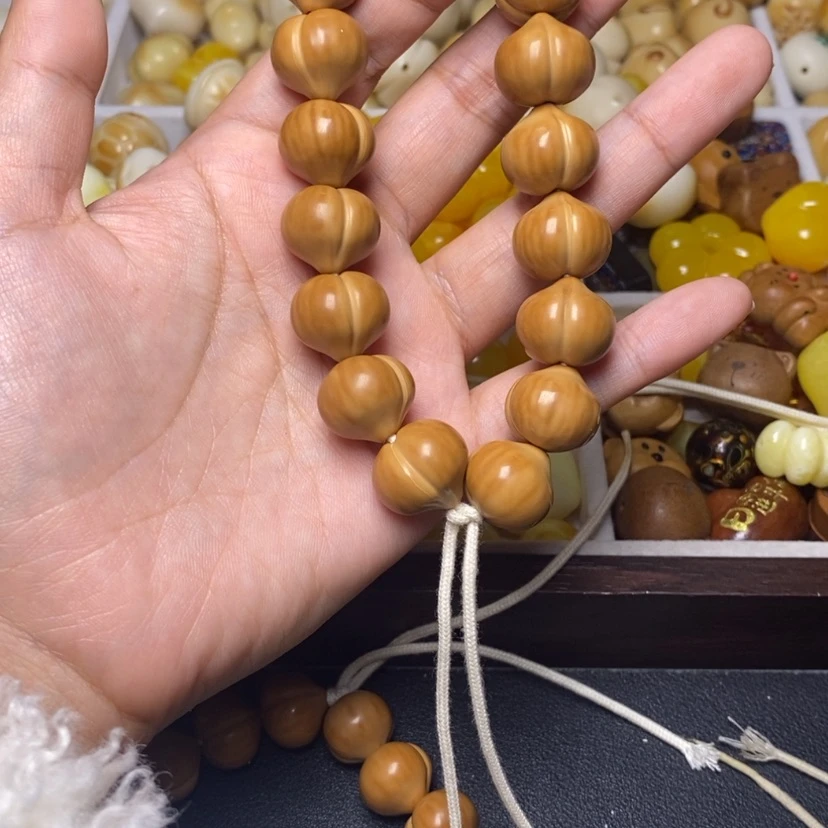 【闪购商品】吊坠猴头核桃甜*诺光面16