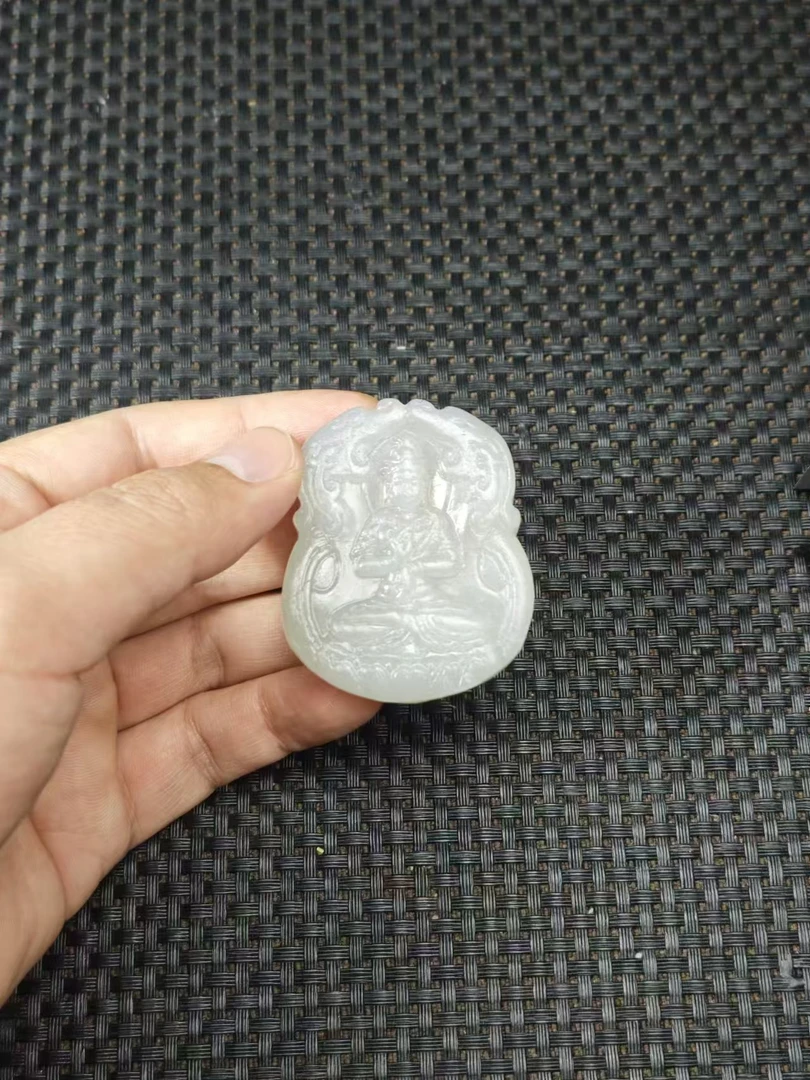 天然和田玉老料精工雕刻观音吊坠吊牌1.24清货1
