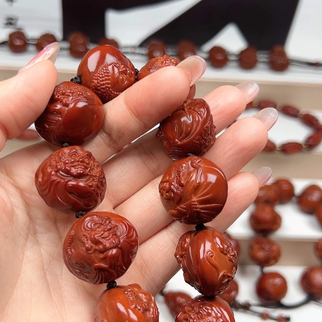 容***成橄榄核手串十八罗汉