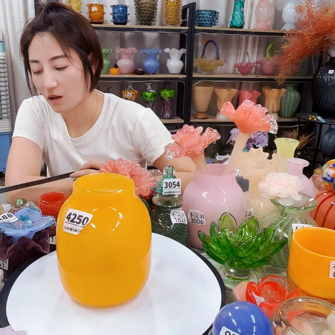 4250 家悦琉璃花瓶摆件不完美