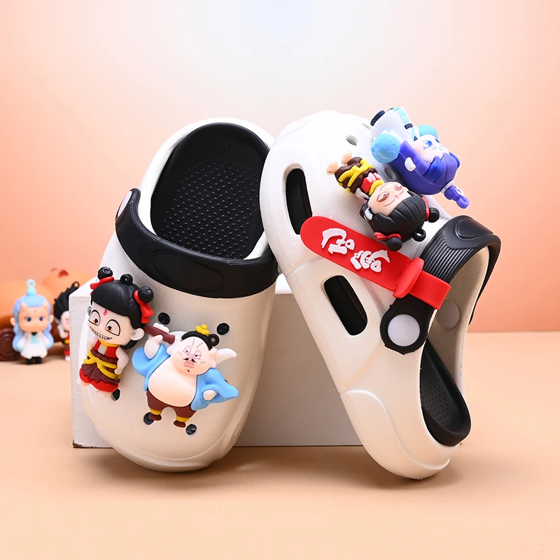 哪吒儿童洞洞鞋男女童夏季卡通宝宝拖鞋小孩居家防滑软底凉拖鞋
