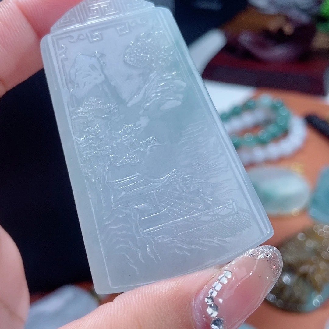 吊坠(不含链)未镶嵌翡翠