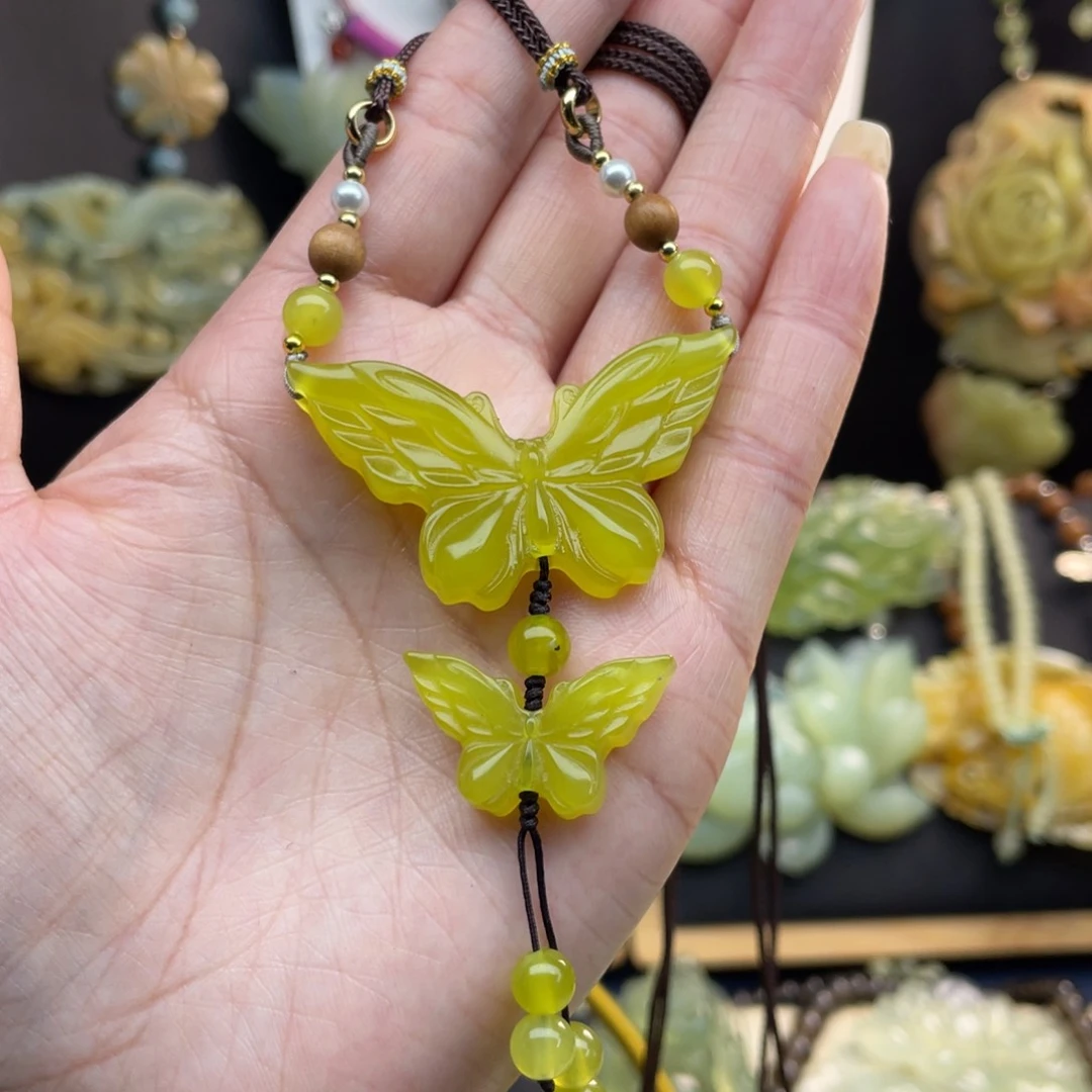 蛇纹石玉颈饰未镶嵌