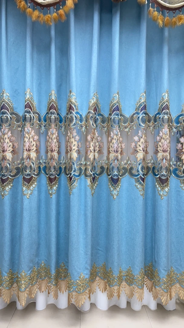 蓝色重工刺绣镂空布帘3.15米一片高3.6打孔