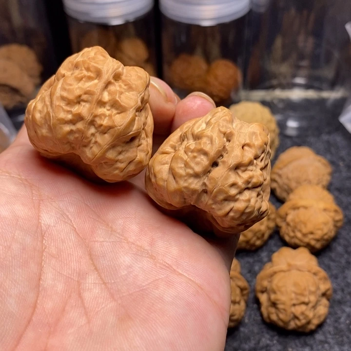 文玩核桃吊坠38蛤蟆头