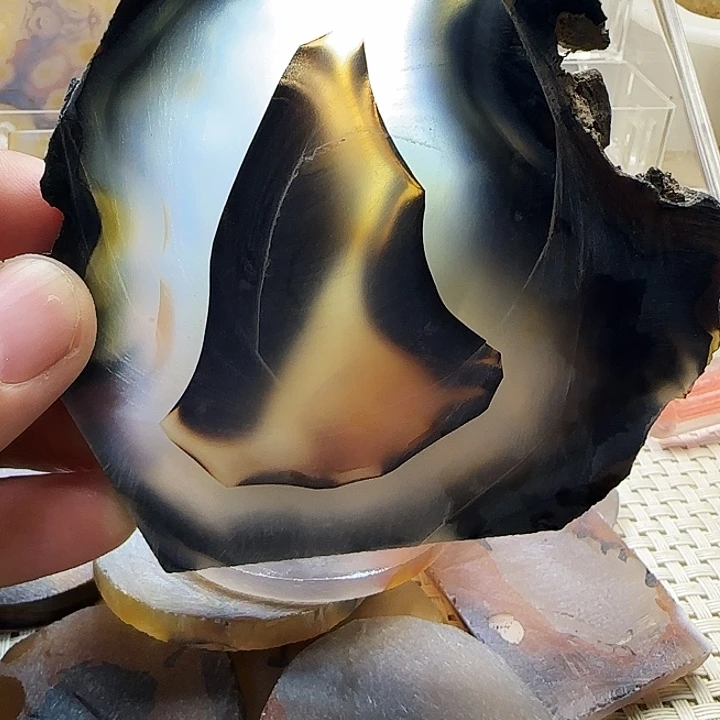 玛瑙/玉髓未镶嵌珠宝奇石