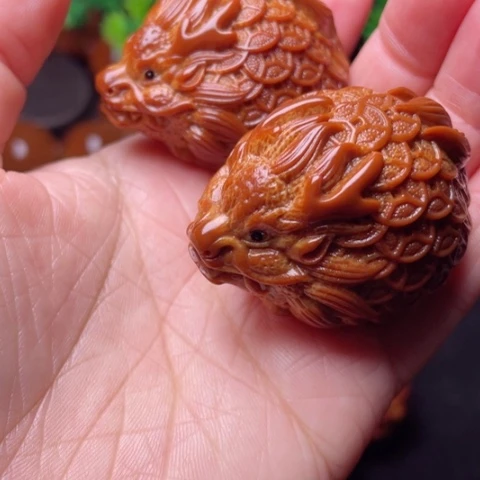 【闪购商品】手串/手链橄榄核35左右金币龙龟手球