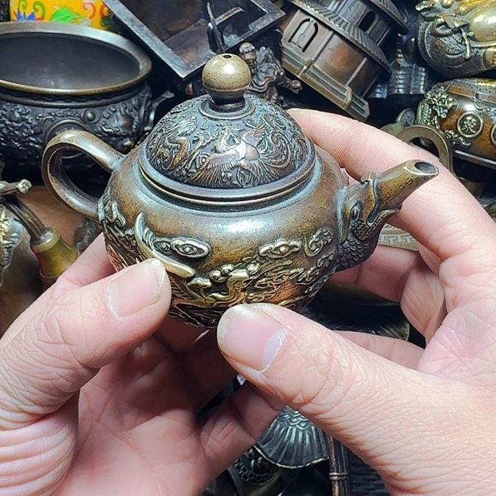 铜器摆件收收藏藏