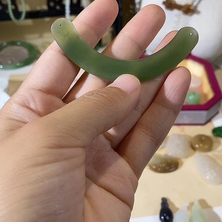和田玉（糖玉）戒指未镶嵌这个