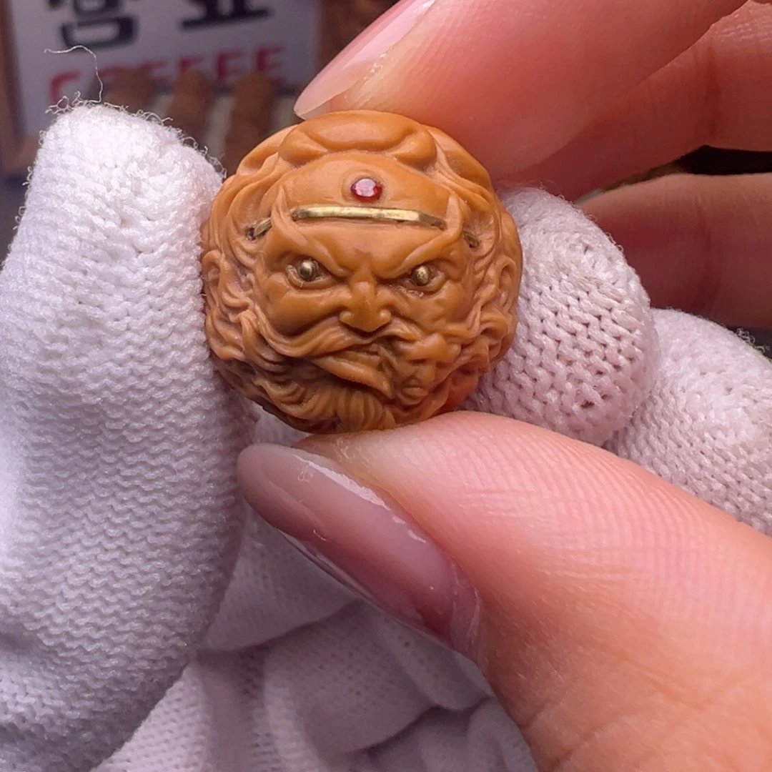 把件猴头核桃镶嵌金钟馗美女全品有正常封口线