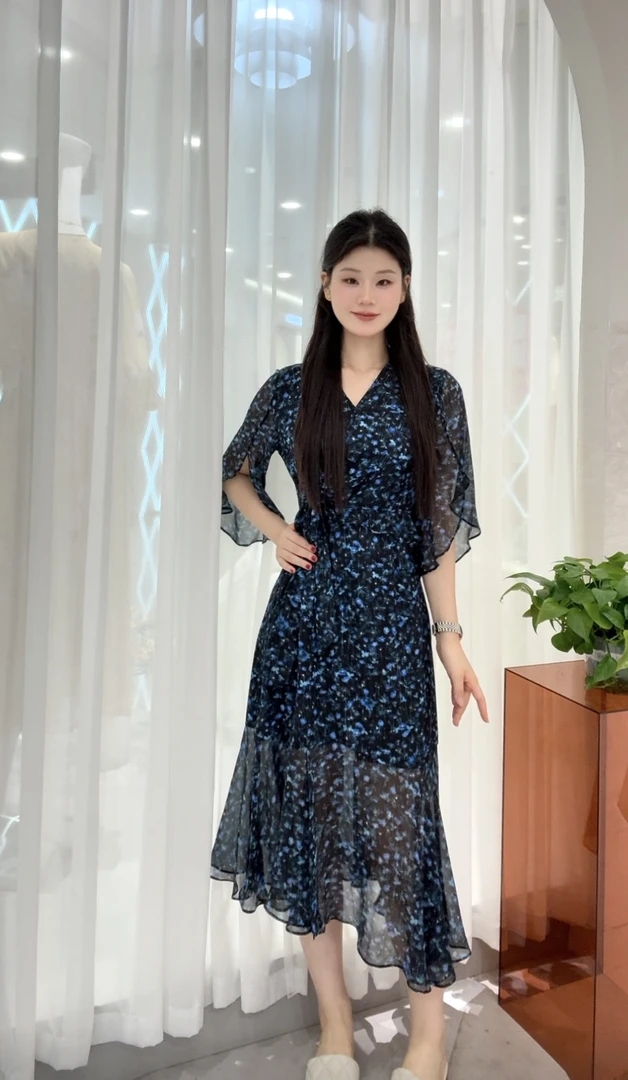 【艺海银店铺款】19315夏季气质优雅法式碎花收腰连衣裙v领小个子