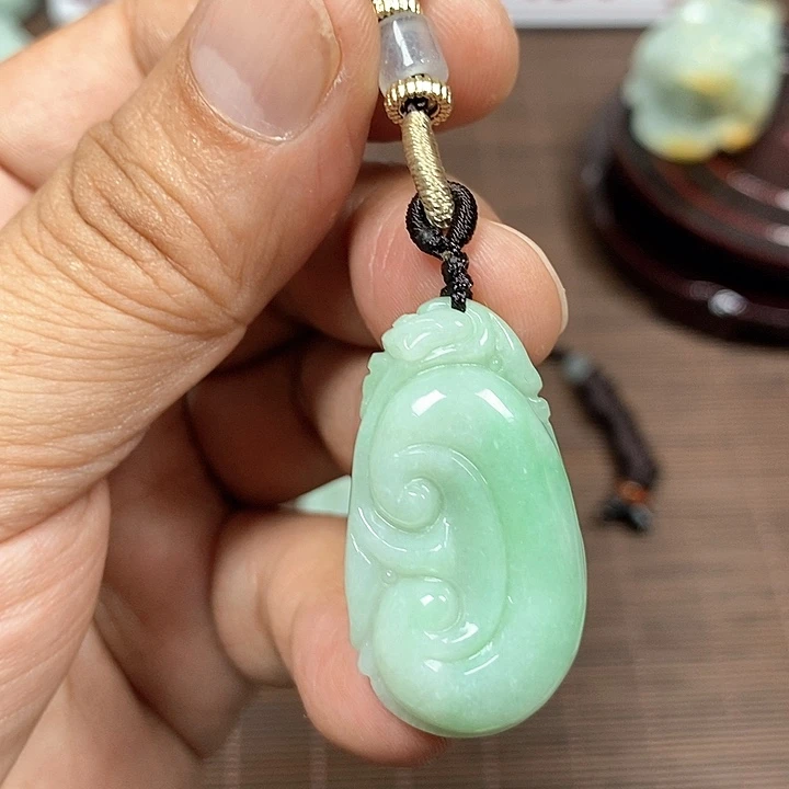 颈饰未镶嵌翡翠天然翡翠玉A货配证书