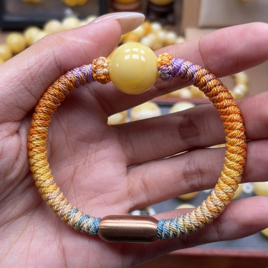 未镶嵌琥珀珠宝奇石