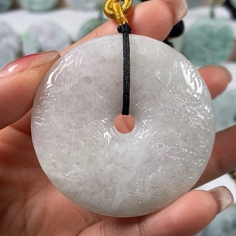 翡翠颈饰未镶嵌山水平安扣微瑕福利