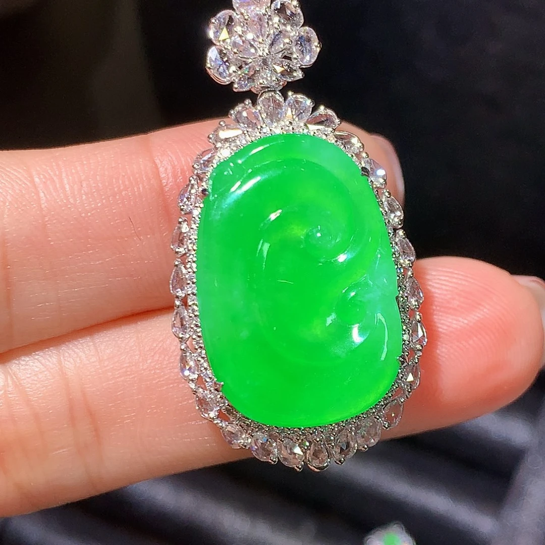 翡翠18K金镶嵌吊坠(不含链)